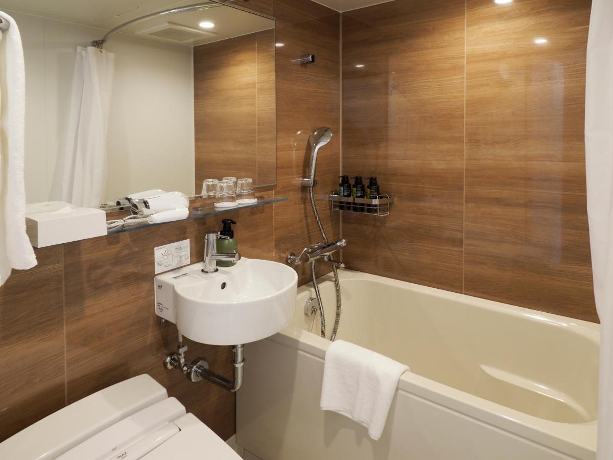 Far East Village Hotel Yokohama يوكوهامَ المظهر الخارجي الصورة